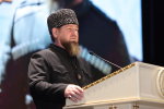 Глава ЧР поздравил с 55-летием ансамбль "Башлам"