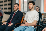 Студенты университетов получили дипломы по программе профессиональной переподготовки "Бизнес-английский" в рамках программы "Приоритет-2030"