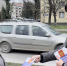 В Грозном ко Дню Конституции РФ жителям республики вручили тексты основного закона страны - Министерство по национальной политике